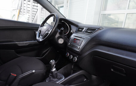 KIA Rio III рестайлинг, 2015 год, 900 000 рублей, 20 фотография