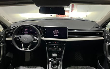 Volkswagen Tiguan II, 2022 год, 2 220 000 рублей, 7 фотография