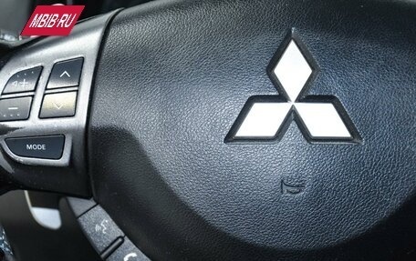 Mitsubishi Outlander III рестайлинг 3, 2010 год, 1 349 000 рублей, 24 фотография