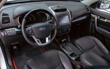 KIA Sorento II рестайлинг, 2013 год, 1 795 000 рублей, 11 фотография