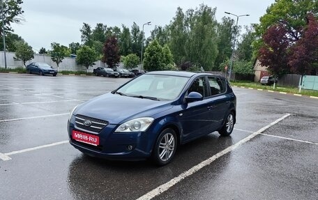 KIA cee'd I рестайлинг, 2009 год, 679 000 рублей, 1 фотография