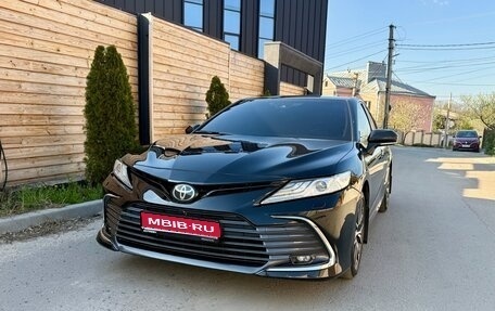 Toyota Camry, 2022 год, 3 250 000 рублей, 1 фотография