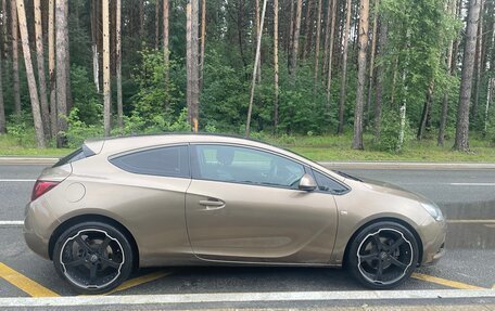 Opel Astra J, 2013 год, 950 000 рублей, 2 фотография