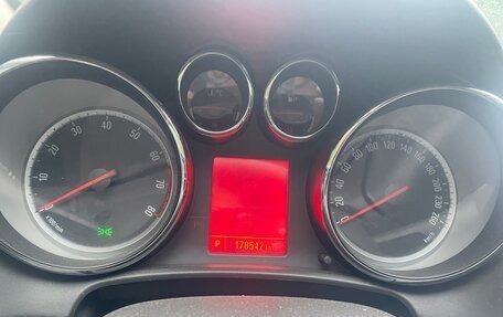 Opel Astra J, 2013 год, 950 000 рублей, 7 фотография