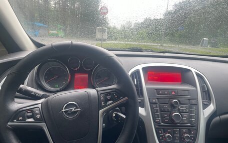 Opel Astra J, 2013 год, 950 000 рублей, 6 фотография