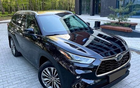 Toyota Highlander, 2021 год, 3 870 000 рублей, 3 фотография