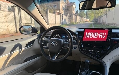 Toyota Camry, 2022 год, 3 250 000 рублей, 9 фотография