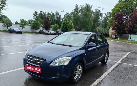 KIA cee'd I рестайлинг, 2009 год, 679 000 рублей, 4 фотография