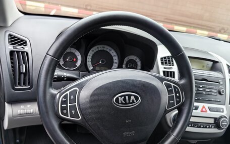 KIA cee'd I рестайлинг, 2009 год, 679 000 рублей, 15 фотография