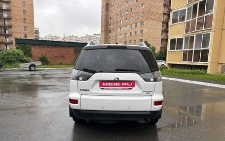 Mitsubishi Outlander III рестайлинг 3, 2010 год, 1 570 000 рублей, 6 фотография