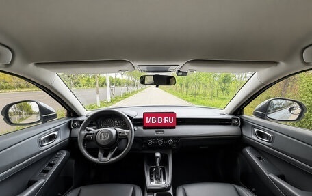 Honda Vezel, 2023 год, 1 825 000 рублей, 12 фотография