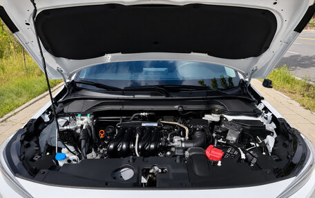 Honda Vezel, 2023 год, 1 825 000 рублей, 20 фотография