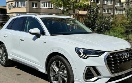 Audi Q3, 2022 год, 2 500 000 рублей, 2 фотография