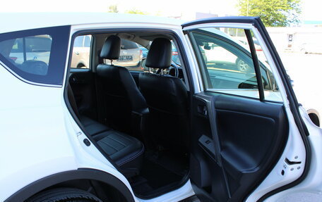 Toyota RAV4, 2015 год, 1 799 000 рублей, 17 фотография