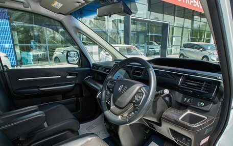 Honda Stepwgn IV, 2016 год, 2 249 000 рублей, 7 фотография