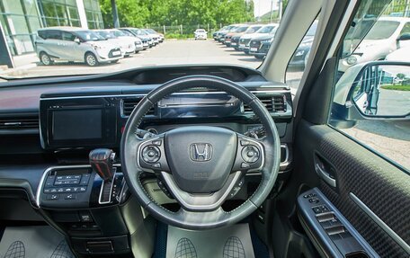 Honda Stepwgn IV, 2016 год, 2 249 000 рублей, 9 фотография