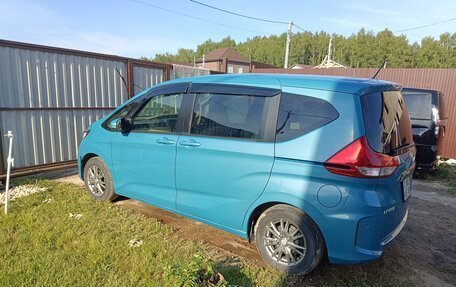 Honda Freed II, 2017 год, 1 430 000 рублей, 7 фотография