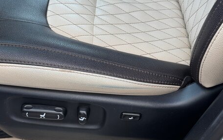 Toyota Land Cruiser 200, 2014 год, 4 150 000 рублей, 12 фотография