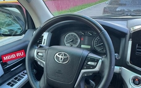 Toyota Land Cruiser 200, 2014 год, 4 150 000 рублей, 17 фотография
