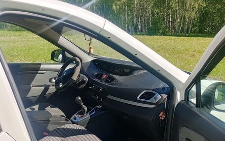 Renault Scenic III, 2011 год, 750 000 рублей, 8 фотография