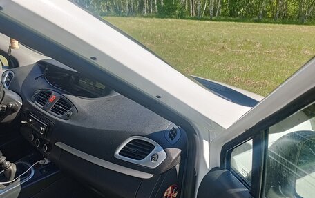 Renault Scenic III, 2011 год, 750 000 рублей, 12 фотография