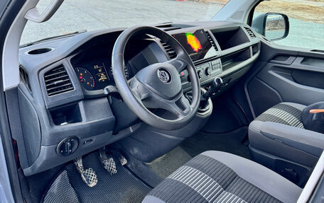 Volkswagen Transporter T6 рестайлинг, 2015 год, 1 890 000 рублей, 5 фотография