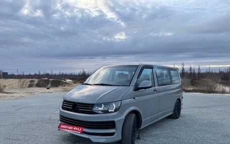 Volkswagen Transporter T6 рестайлинг, 2015 год, 1 890 000 рублей, 3 фотография