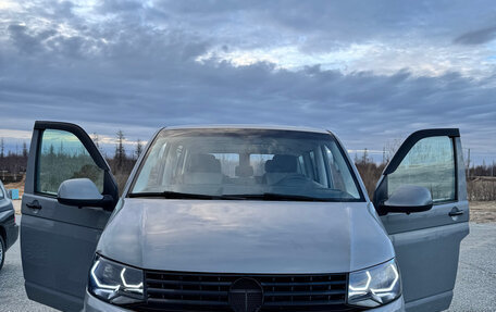 Volkswagen Transporter T6 рестайлинг, 2015 год, 1 890 000 рублей, 16 фотография