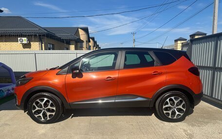 Renault Kaptur I рестайлинг, 2016 год, 1 350 000 рублей, 2 фотография