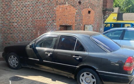 Mercedes-Benz C-Класс, 1993 год, 350 000 рублей, 2 фотография
