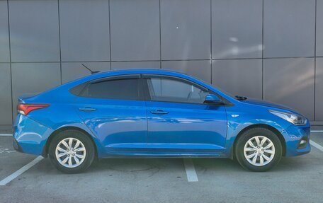 Hyundai Solaris II рестайлинг, 2017 год, 830 000 рублей, 8 фотография