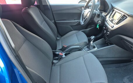 Hyundai Solaris II рестайлинг, 2017 год, 830 000 рублей, 13 фотография