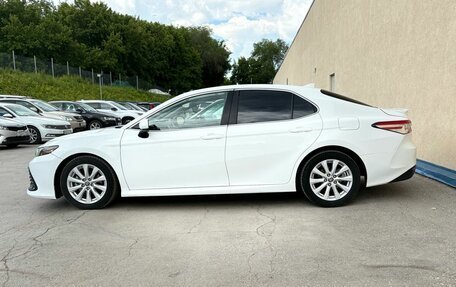 Toyota Camry, 2020 год, 2 100 000 рублей, 4 фотография