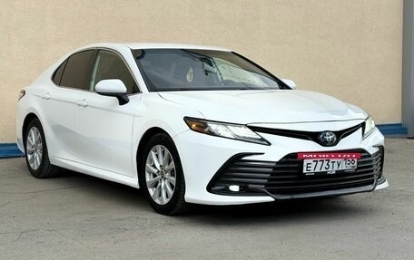 Toyota Camry, 2020 год, 2 100 000 рублей, 3 фотография
