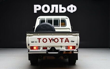 Toyota Land Cruiser 70, 2022 год, 8 990 000 рублей, 4 фотография