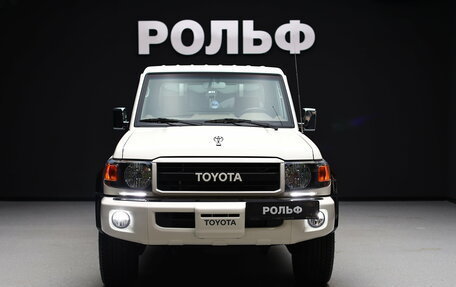 Toyota Land Cruiser 70, 2022 год, 8 990 000 рублей, 3 фотография