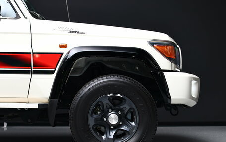 Toyota Land Cruiser 70, 2022 год, 8 990 000 рублей, 7 фотография