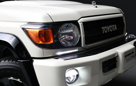 Toyota Land Cruiser 70, 2022 год, 8 990 000 рублей, 9 фотография