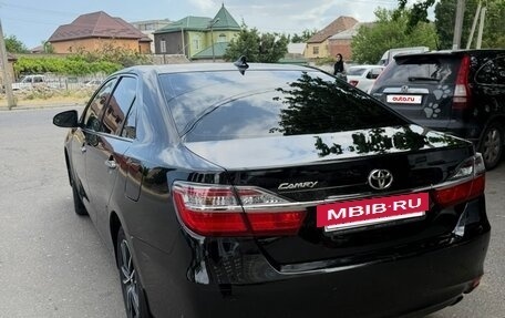 Toyota Camry, 2017 год, 2 200 000 рублей, 4 фотография
