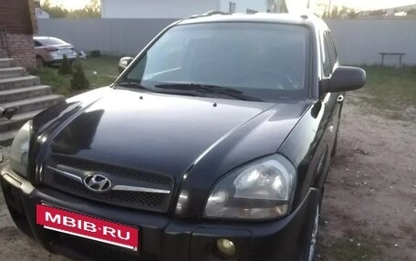 Hyundai Tucson III, 2008 год, 570 000 рублей, 2 фотография