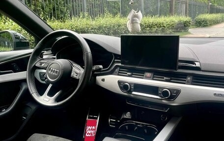 Audi A4, 2021 год, 3 800 000 рублей, 13 фотография