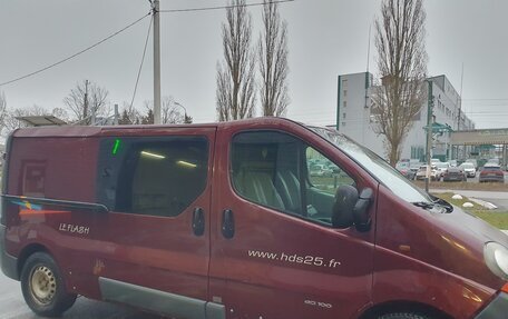 Renault Trafic, 2003 год, 630 000 рублей, 3 фотография