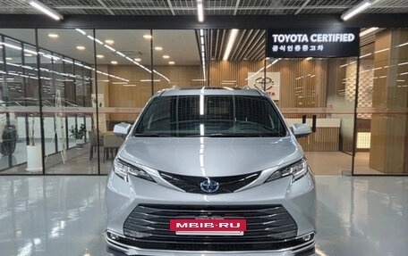 Toyota Sienna, 2025 год, 9 700 000 рублей, 2 фотография