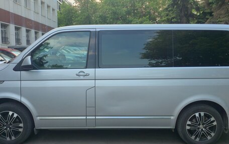 Volkswagen Caravelle T6 рестайлинг, 2020 год, 3 900 000 рублей, 1 фотография