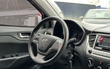 Hyundai Solaris II рестайлинг, 2021 год, 1 650 000 рублей, 10 фотография