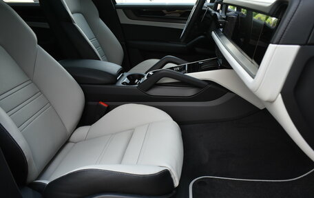 Porsche Cayenne III, 2026 год, 25 500 000 рублей, 35 фотография
