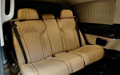 Mercedes-Benz V-Класс, 2018 год, 6 200 000 рублей, 21 фотография