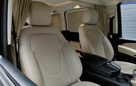 Mercedes-Benz V-Класс, 2018 год, 6 200 000 рублей, 16 фотография