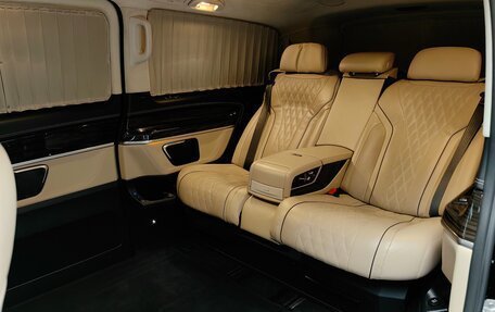 Mercedes-Benz V-Класс, 2018 год, 6 200 000 рублей, 14 фотография