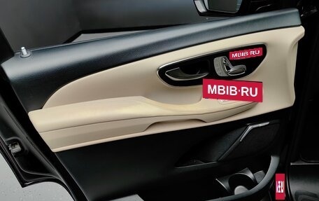 Mercedes-Benz V-Класс, 2018 год, 6 200 000 рублей, 12 фотография